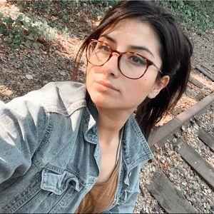 Meet your Posher, Maria